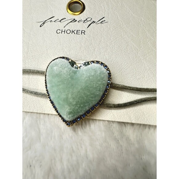 NEW Free People Velvet Heart Choker Sage Green Dainty Coquette Valentine’s Day - Picture 2 of 4